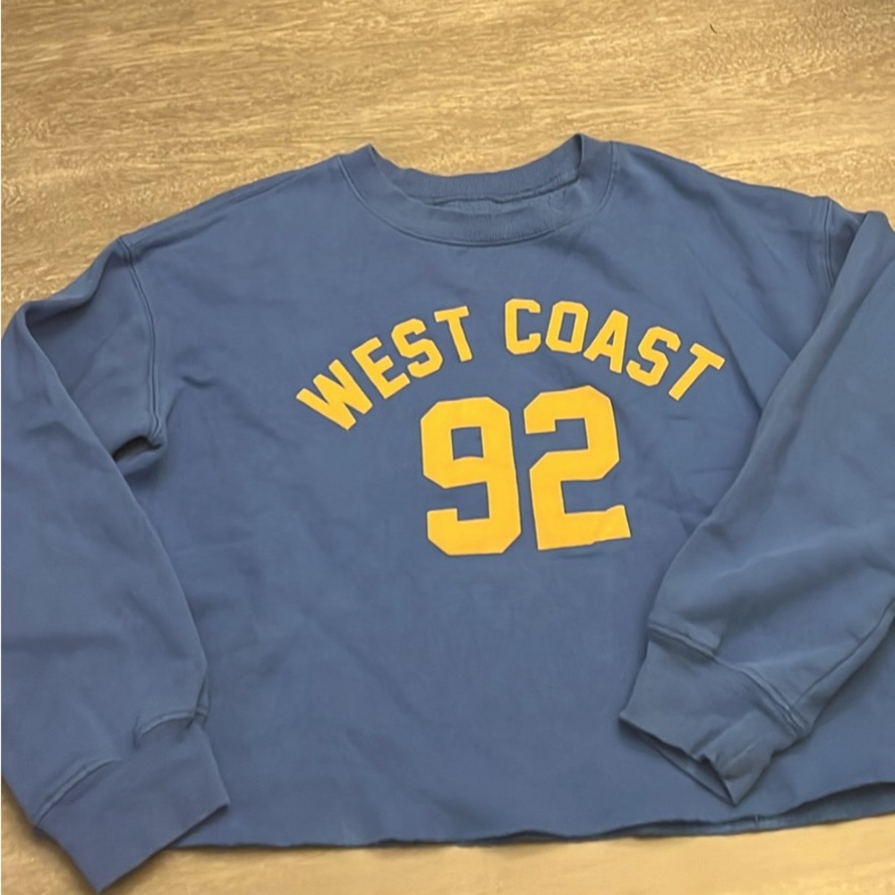 Cropped sweatshirt medium